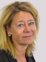 Frau Paßfall-Strenge
